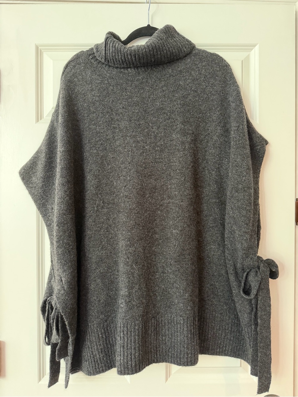 MERSEA Charcoal Gray Knit Poncho Sweater, Side Ties, Pockets, One Size - Picture 3 of 7
